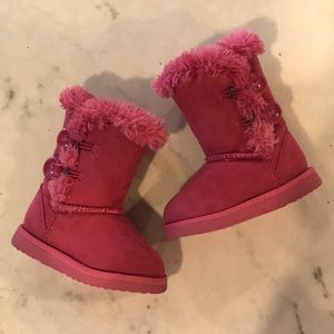 Pink winter boots, toddler size 5